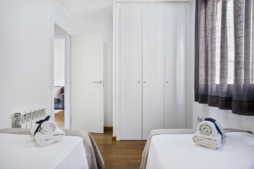 Habitat Apartments Guitart Barcelona Bagian luar foto