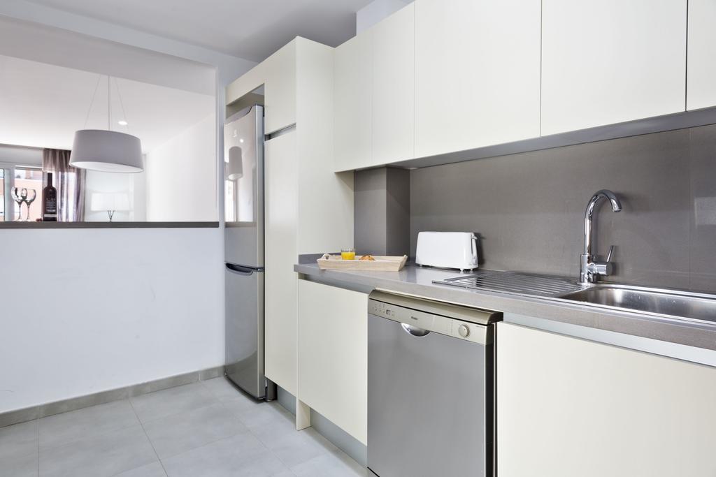 Habitat Apartments Guitart Barcelona Bagian luar foto